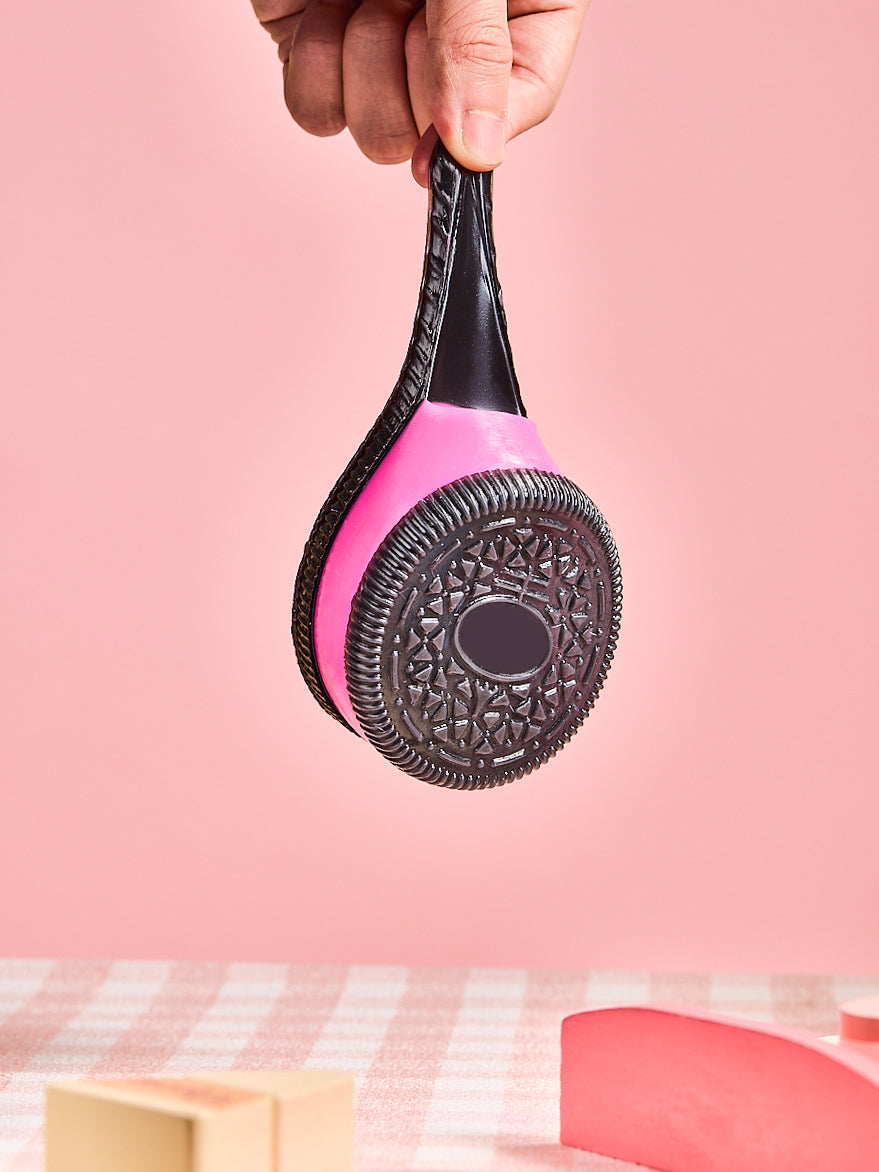 Black-fuchsia Cookie Sandwich Squishy Toy