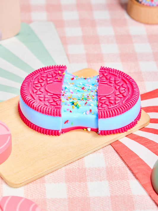 Fuchsia-blue Stretchy Cookie Sandwich Squishy Toy