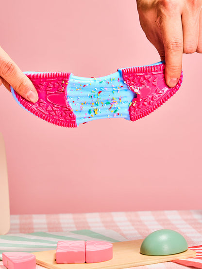 Fuchsia-blue Stretchy Cookie Sandwich Squishy Toy